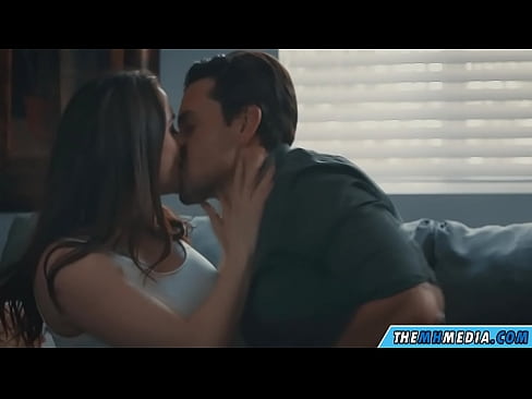 ❤️ Ngono ya kimapenzi na mama mzuri wa busty Video ya ngono ﹏